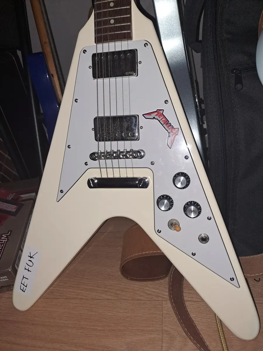 _owen_guitar_'s music gear photo