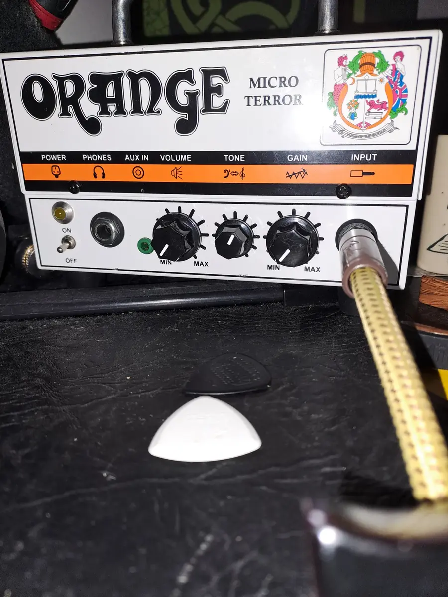 _owen_guitar_'s music gear photo