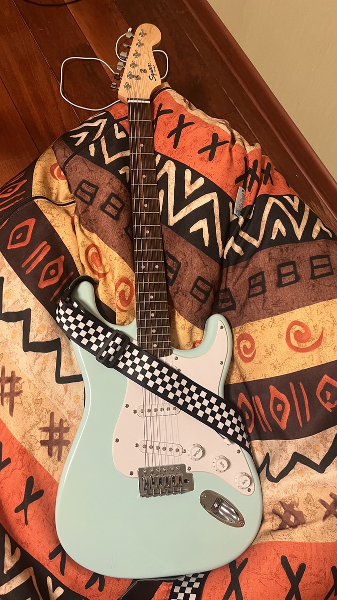 Music Gear Setup by sop2sop featuring Squier Bullet Stratocaster SSS