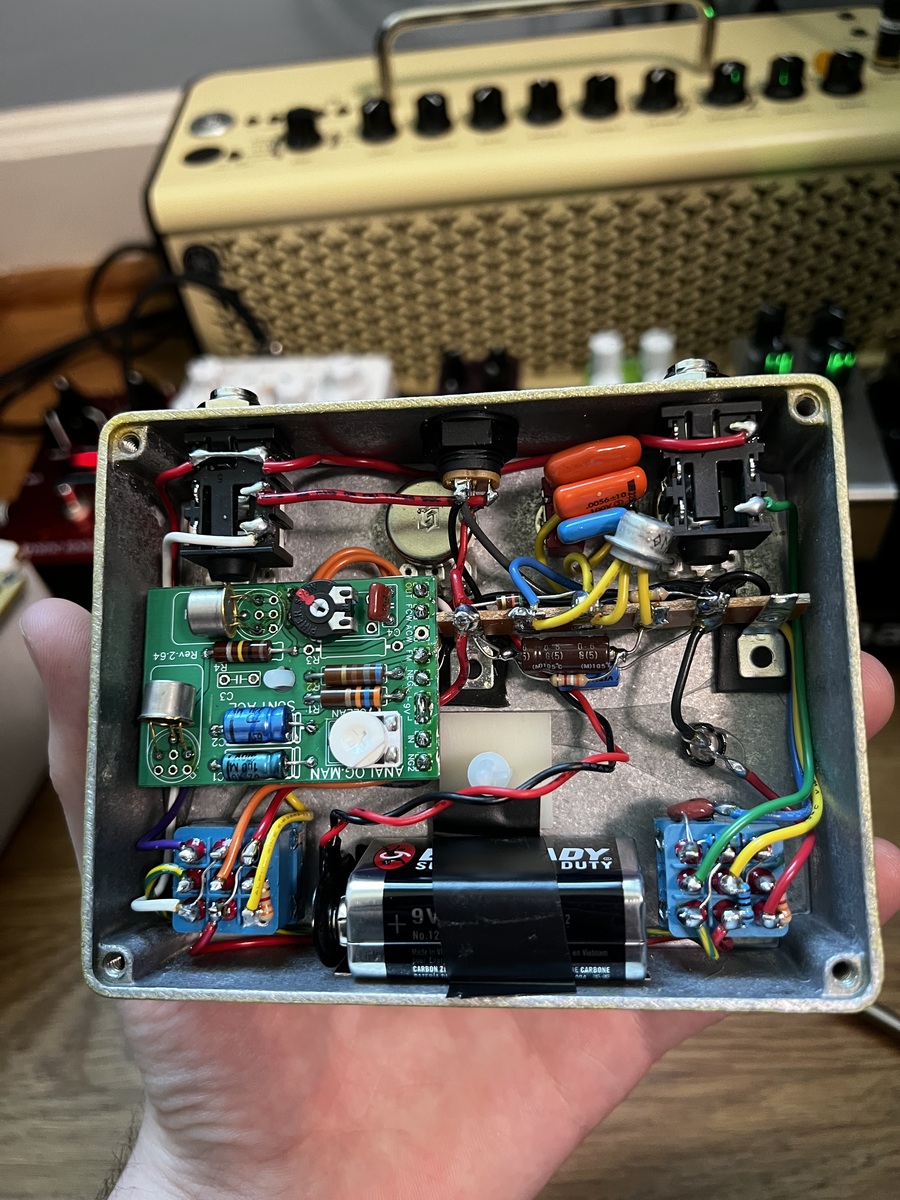 Pedalboard by sprucebringsteen featuring Analog Man Sun Lion Fuzz Pedal