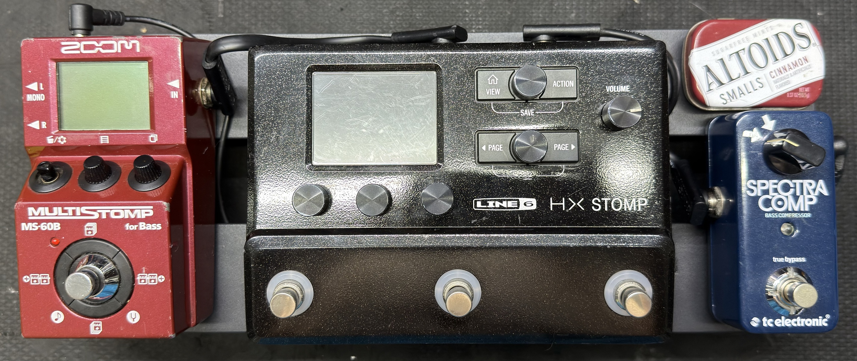 Metal Pedalboard by eddbass featuring Line 6 HX Stomp Guitar Multi-Effects Floor Processor, Zoom MS-60B Bass Multieffects, and TC Electronic SpectraComp Bass Compressor