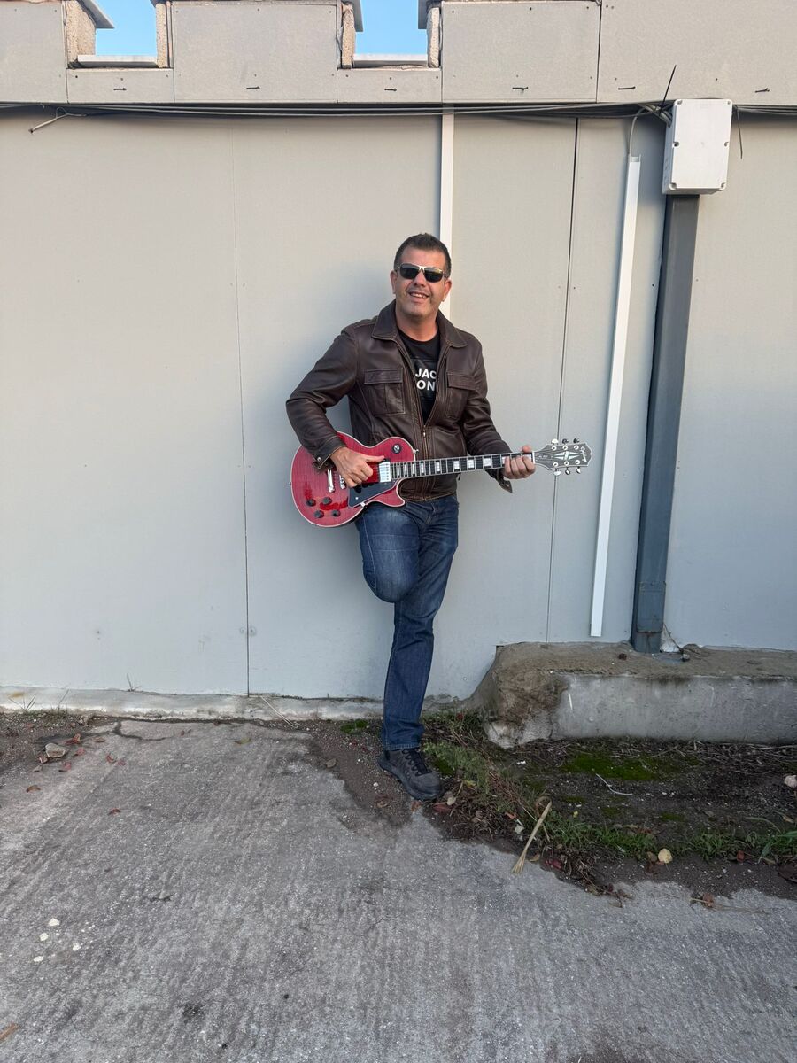 Music Gear Setup by hakanbaysal featuring Epiphone Les Paul Custom Figured