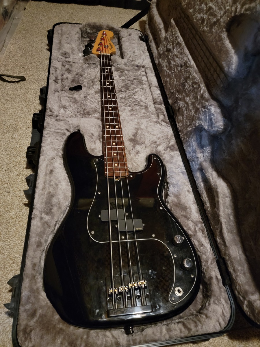 Fender Studio Setup by johnny_t featuring Fender American Standard Precision Bass, EMG P, and Hipshot 4-string KickAss Bass Bridge and 2 more pieces of gear