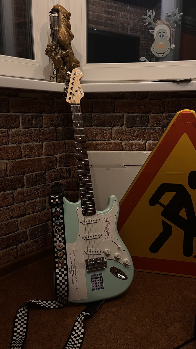Music Gear Setup by sop2sop featuring Squier Bullet Stratocaster SSS