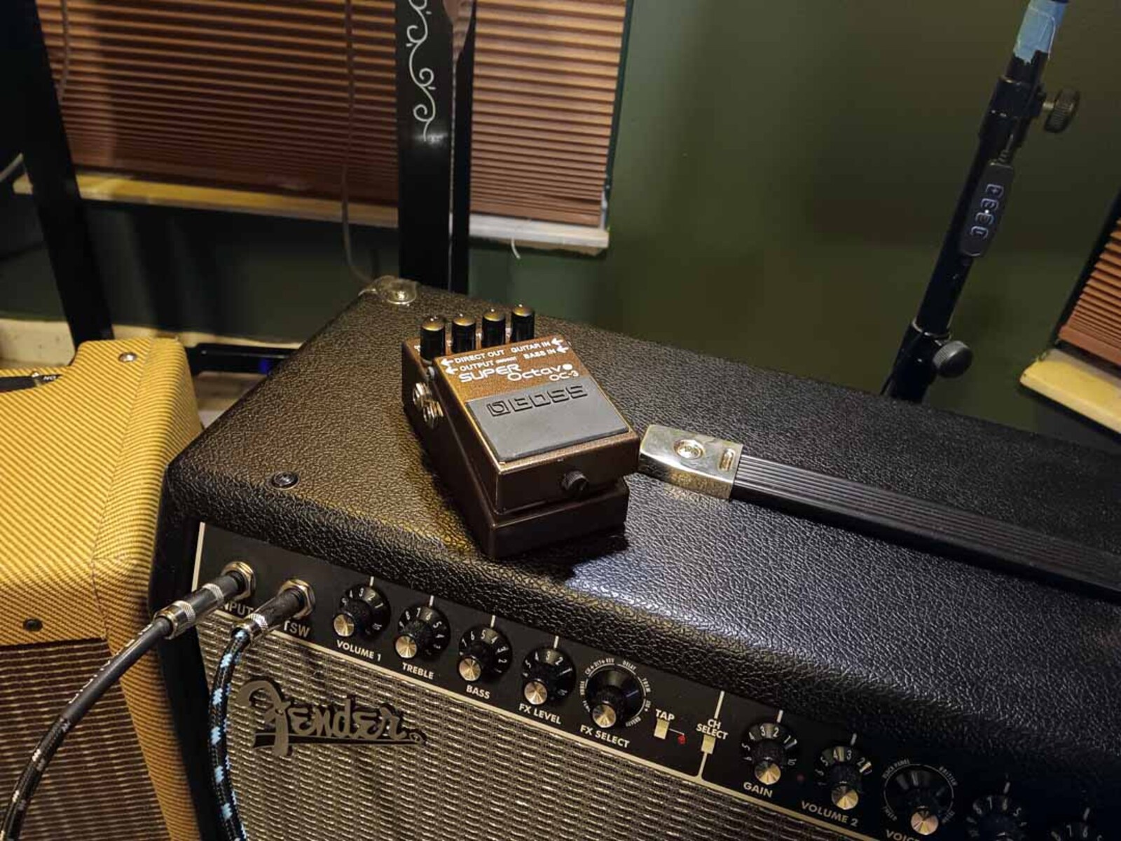Boss Pedalboard by jeremy_crockett featuring Boss OC-3 Super Octave and Fender Champion 100