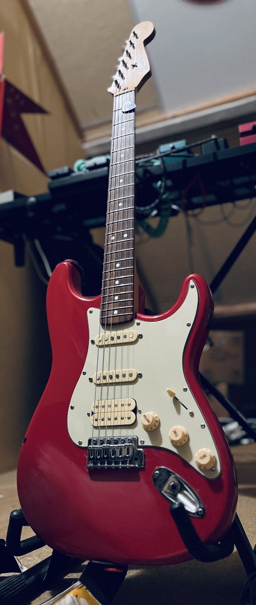Music Gear Setup by zlossi featuring Fender Standard Stratocaster MIM