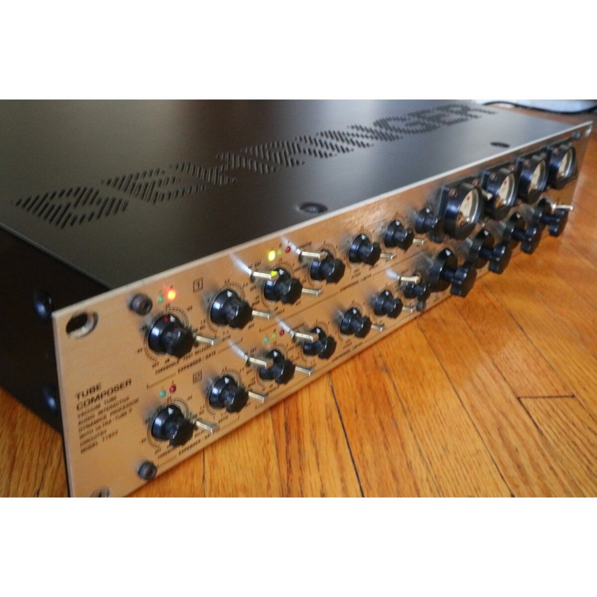 switch_music_canada_ltd's music gear photo