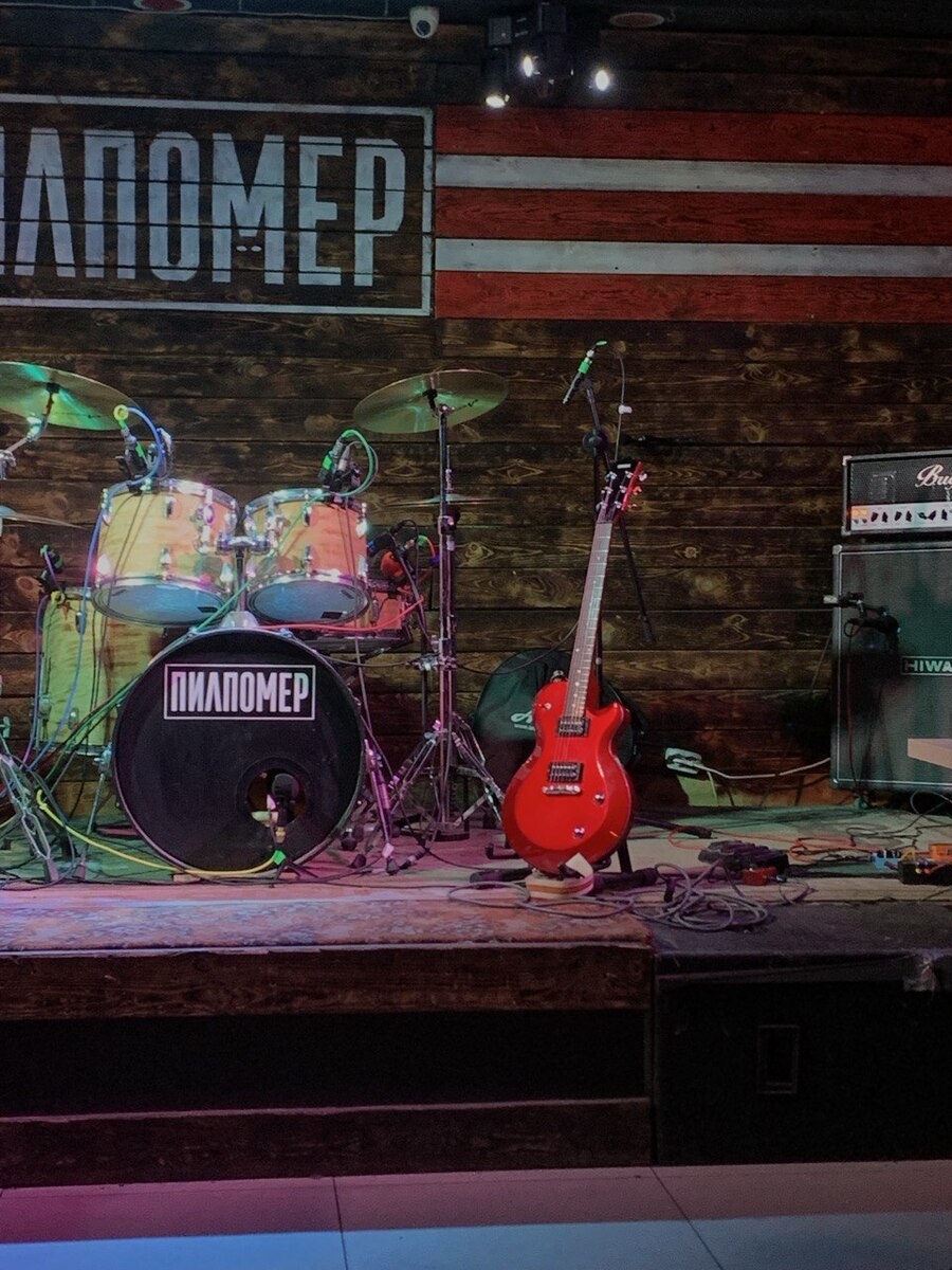 Amp Rig by asperochra featuring Yamaha AES-420, TC Electronic Hall of Fame 2 Reverb, and Bugera 6262 Infinium and 1 more piece of gear