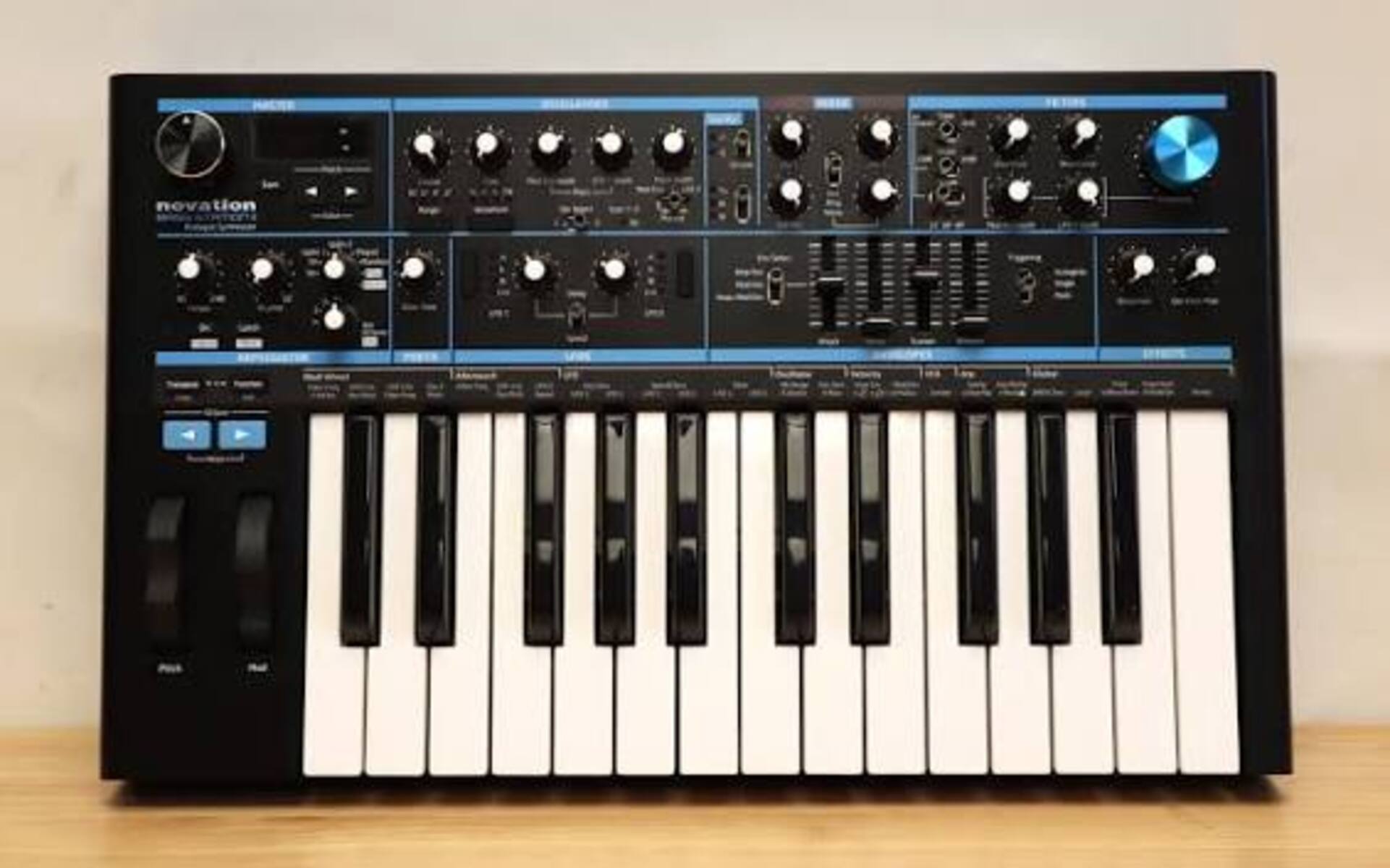 Electronic Synth Setup by sascha_petrovich featuring Novation Bass Station II