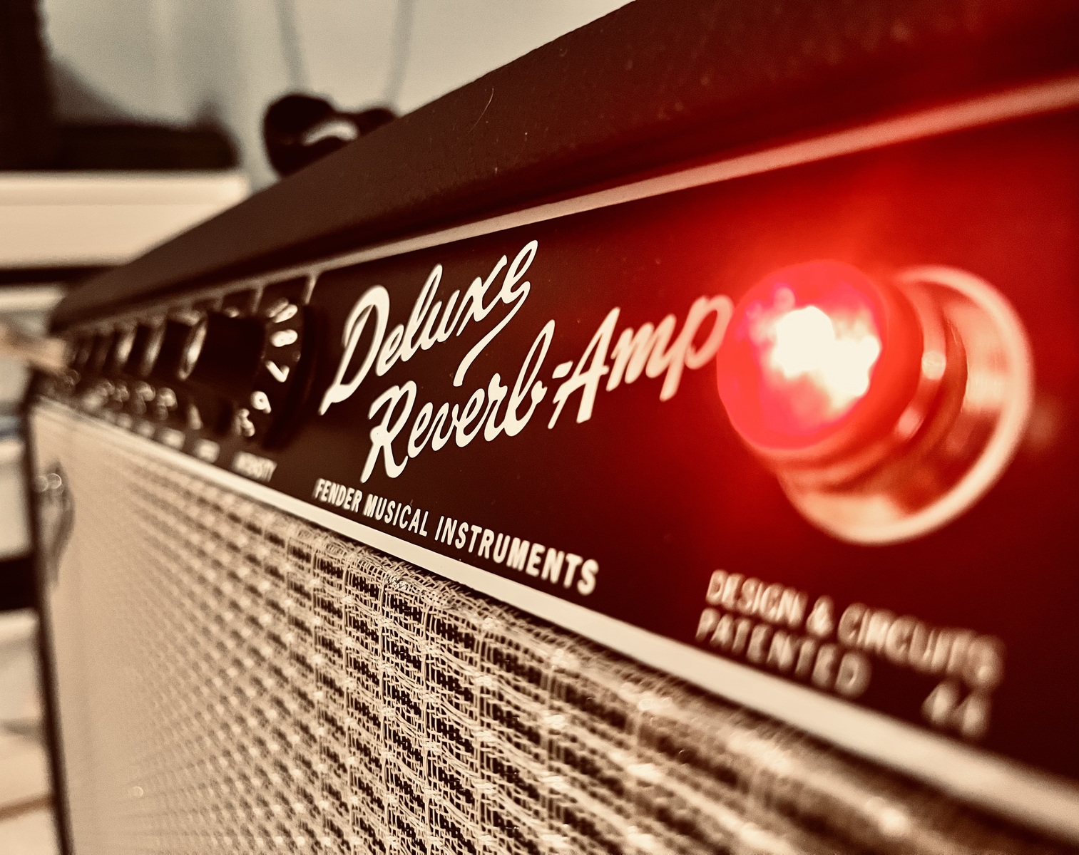 Country Amp Rig by millerman7355 featuring Fender '65 Deluxe Reverb Reissue 1x12 Combo Amplifier