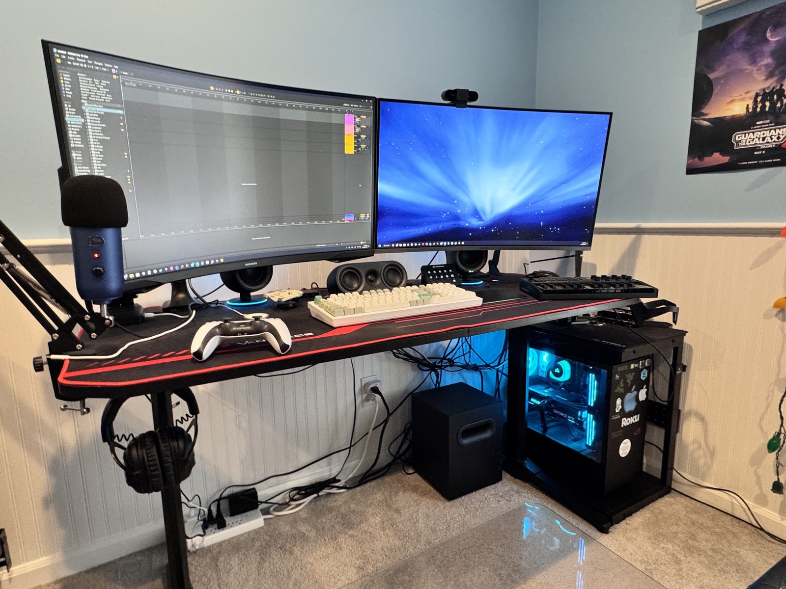 Electronic Studio Setup by bassbouncer featuring Ableton Live, Blue Microphones Yeti, and Akai MPK Mini MK3 Black and 2 more pieces of gear