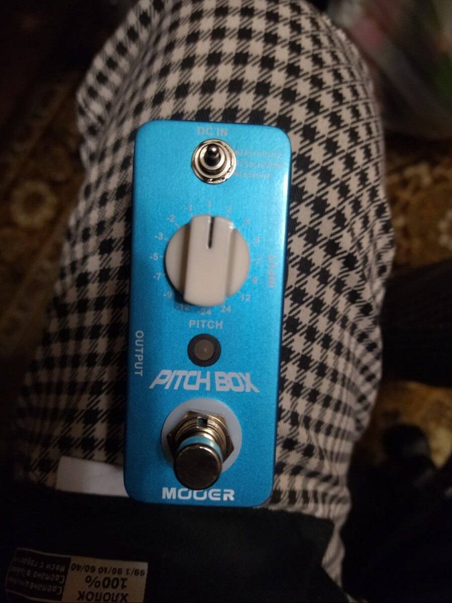 Pedalboard by newsylveon featuring Mooer Pitch Box