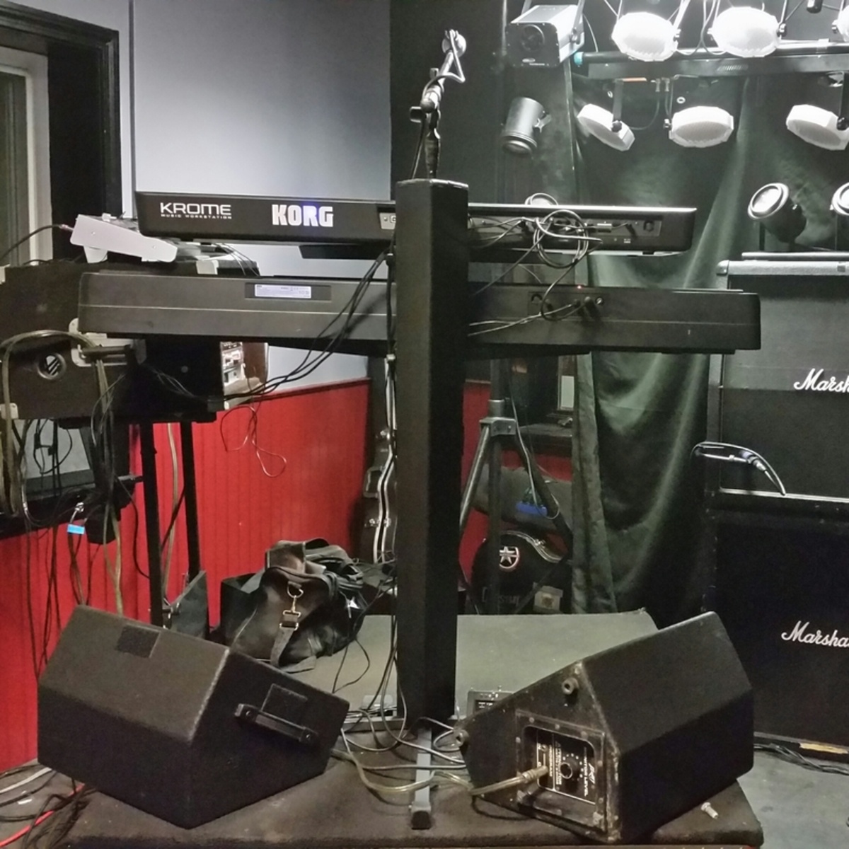 rovito's music gear photo