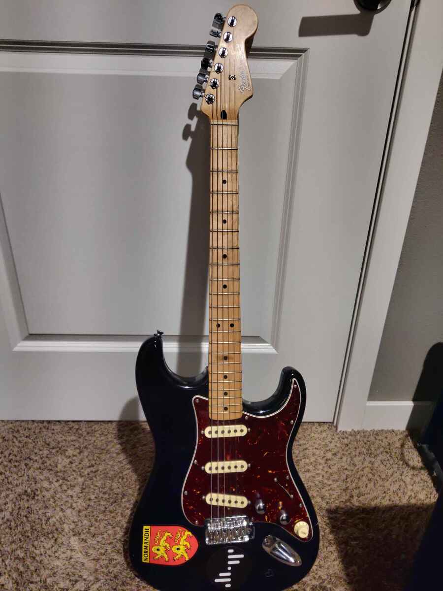 Music Gear Setup by flower featuring Fender Stratocaster Electric Guitar