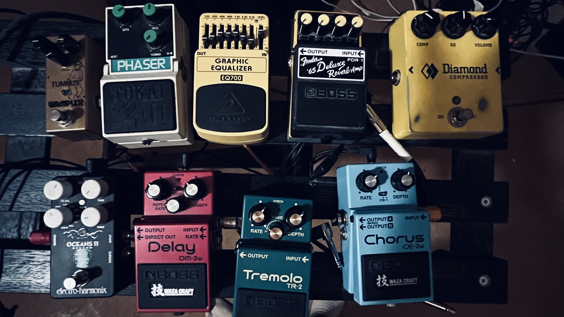 Boss Pedalboard by zlossi featuring Boss DM-2W Delay Waza Craft, Boss CE-2W Chorus Waza Craft, and Boss TR-2 Tremolo and 4 more pieces of gear