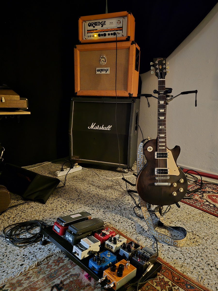 Amp Rig by gus_dc featuring Dunlop JD-4S Rotovibe, Dunlop GCB-95 Cry Baby, and Fulltone OCD and 9 more pieces of gear
