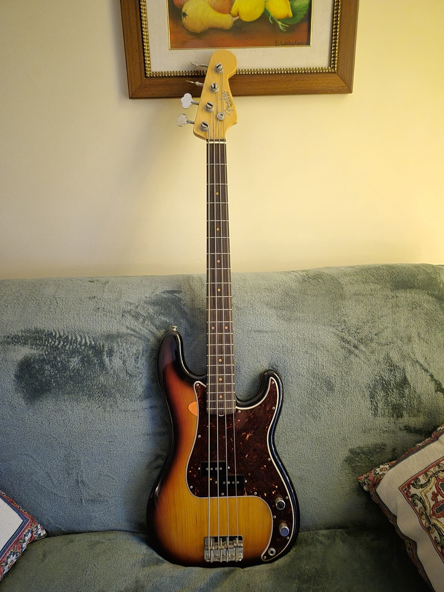 Studio Setup by bustinadelthe featuring Fender American Original '60s Precision Bass