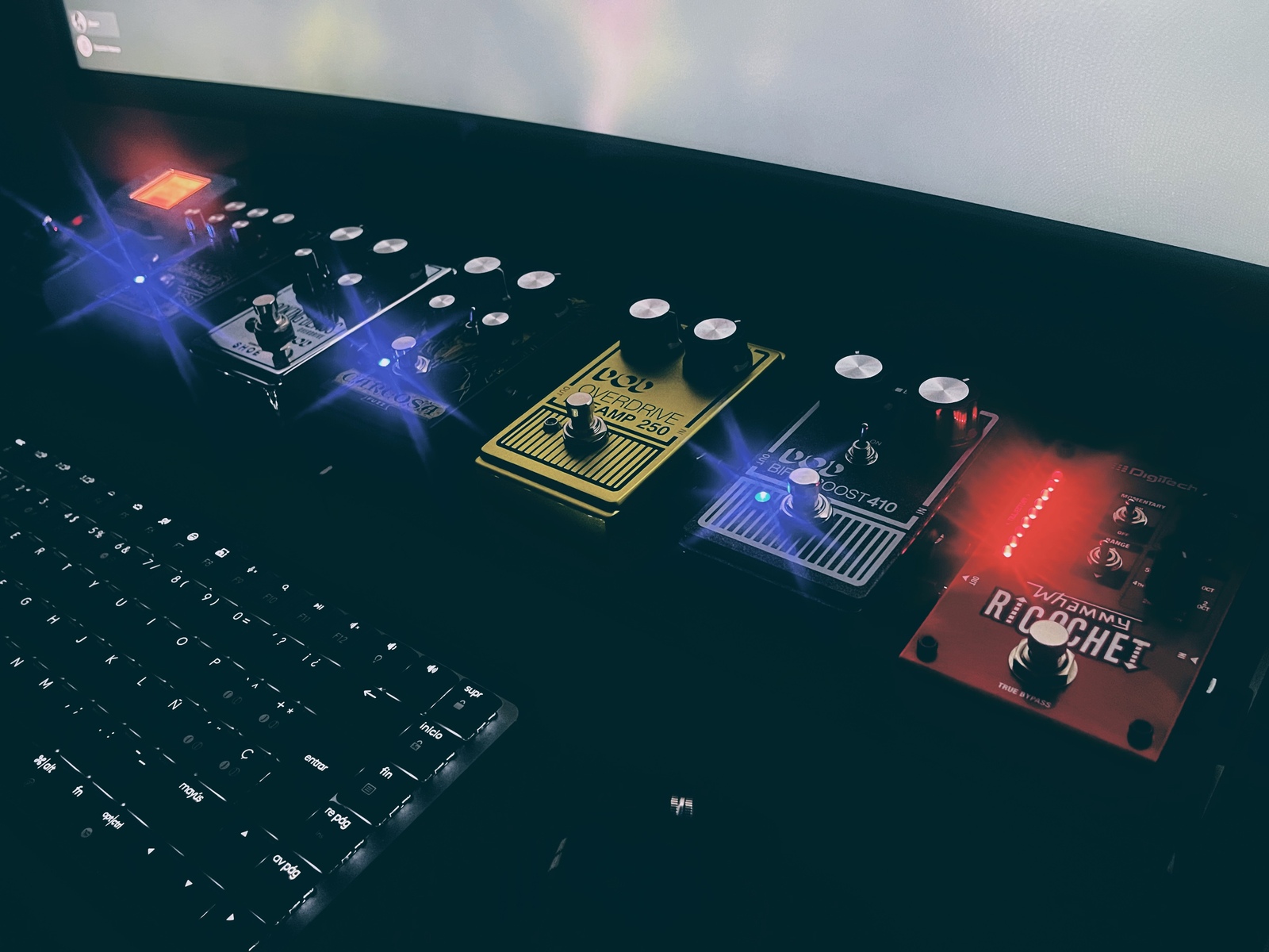 Metal Pedalboard by jfexart featuring DigiTech Whammy Ricochet, DOD Bifet Boost 410 (Reissue), and DOD Overdrive Preamp 250 (2023) and 4 more pieces of gear