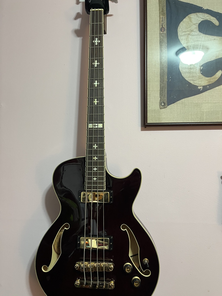 Music Gear Setup by mcurtiss featuring Ibanez AGB200
