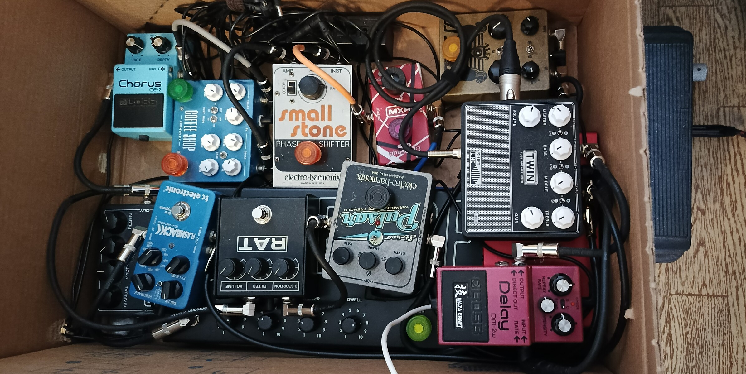 Metal Pedalboard by dorgsan featuring Dunlop 535Q Cry Baby Multi-Wah, Black Arts Toneworks Pharaoh, and TC Electronic Spark Mini Booster and 13 more pieces of gear