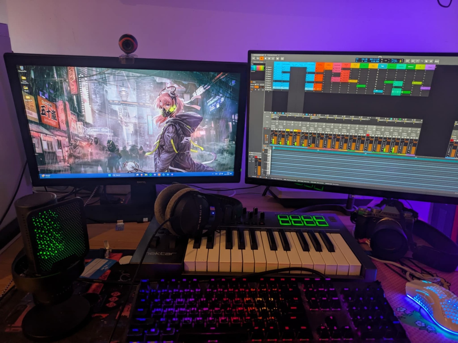 Music Gear Setup by psion featuring Bitwig Studio, Beyerdynamic DT 770 PRO-80 Closed Studio Headphones, and Nektar Impact LX25+ 25 Key USB MIDI Controller Keyboard