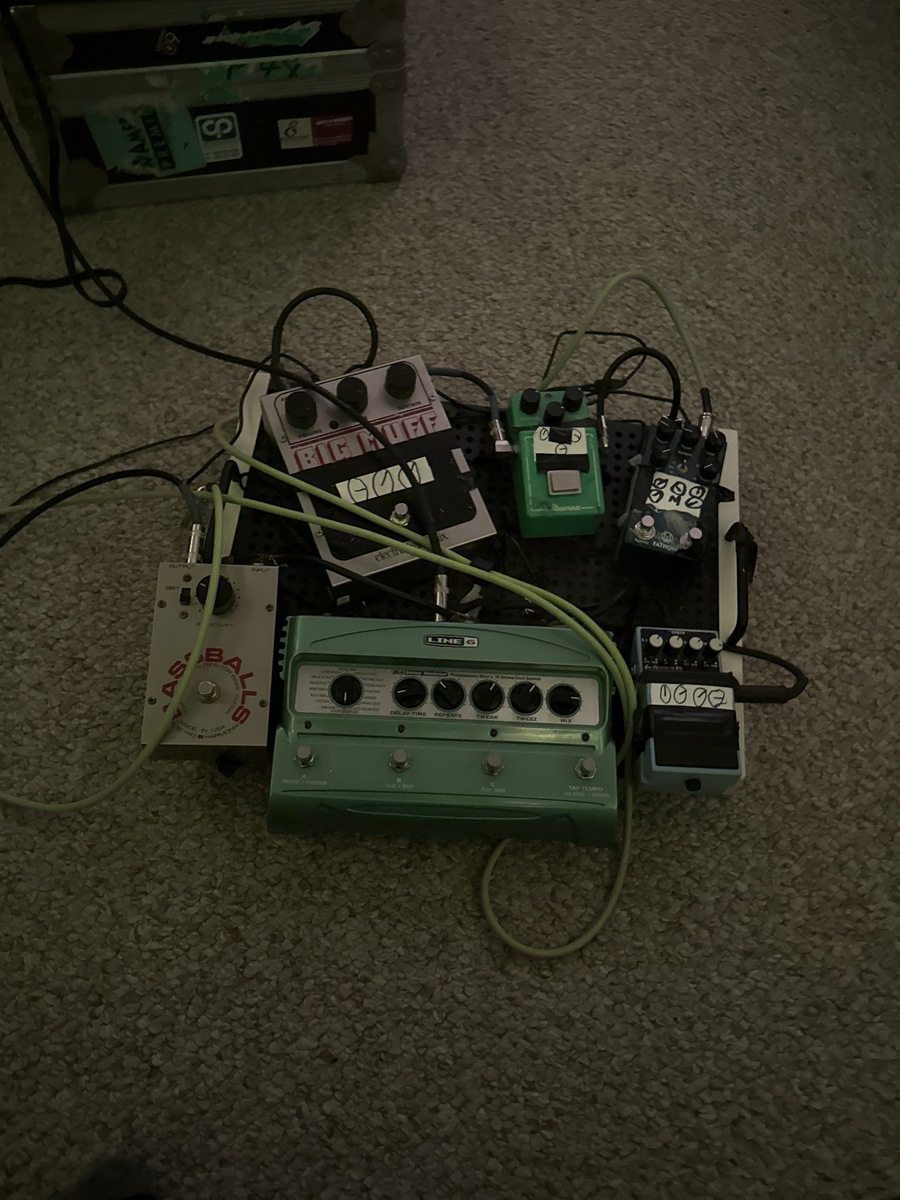 Music Gear Setup by parker_p featuring Electro-Harmonix Big Muff Pi, Ibanez TS808 Tube Screamer, and Walrus Audio Fathom and 4 more pieces of gear