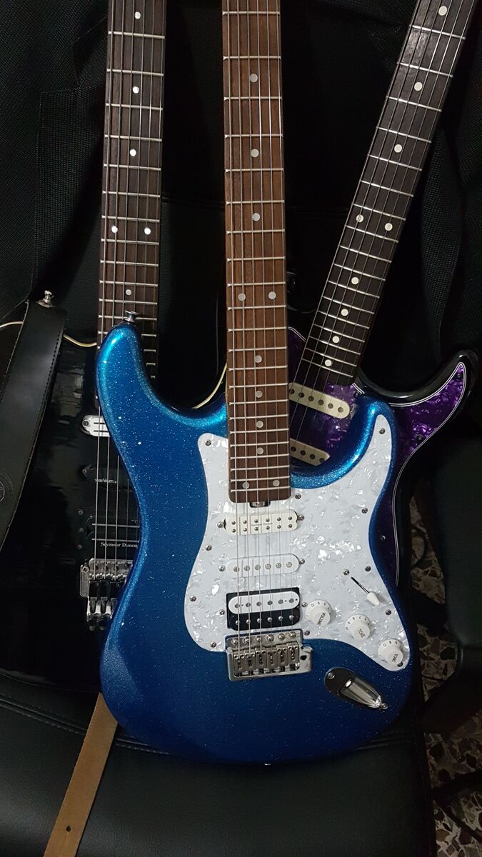 Eko Music Gear Setup by giovanni_valente featuring Fender American Vintage '62 Stratocaster and Eko Aire Standard