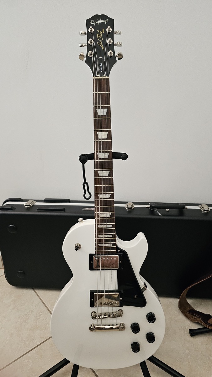 Live Rig by diegs featuring Epiphone Les Paul Studio 2020