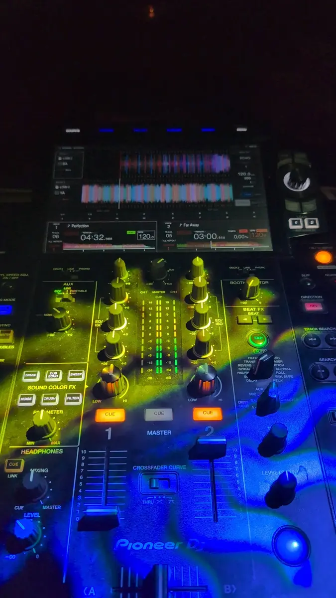 DJ Setup by man1k featuring Pioneer DJ XDJ-RX3 Digital DJ System