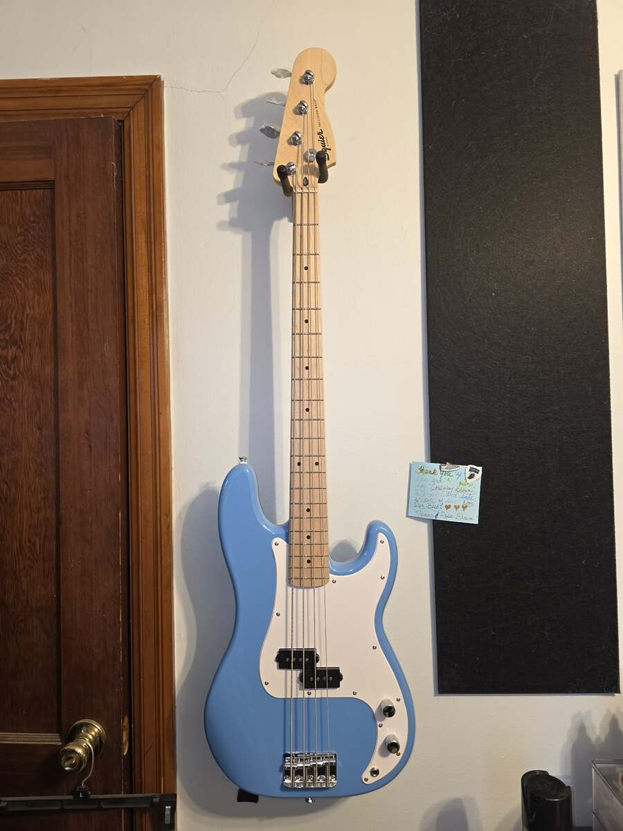 Music Gear Setup by lehimacs featuring Squier Precision Bass