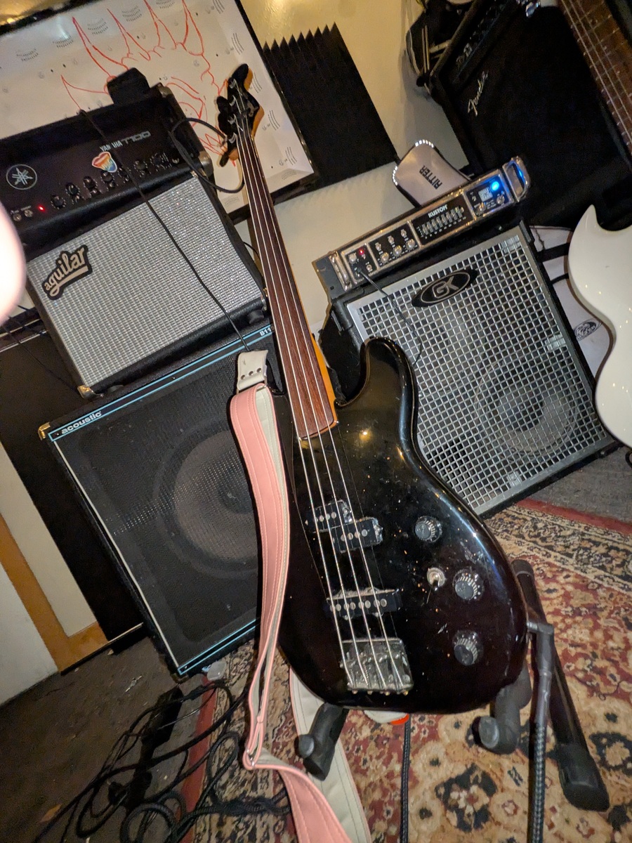 Metal Music Gear Setup by maeyhem featuring Fender Jazz Bass Special
