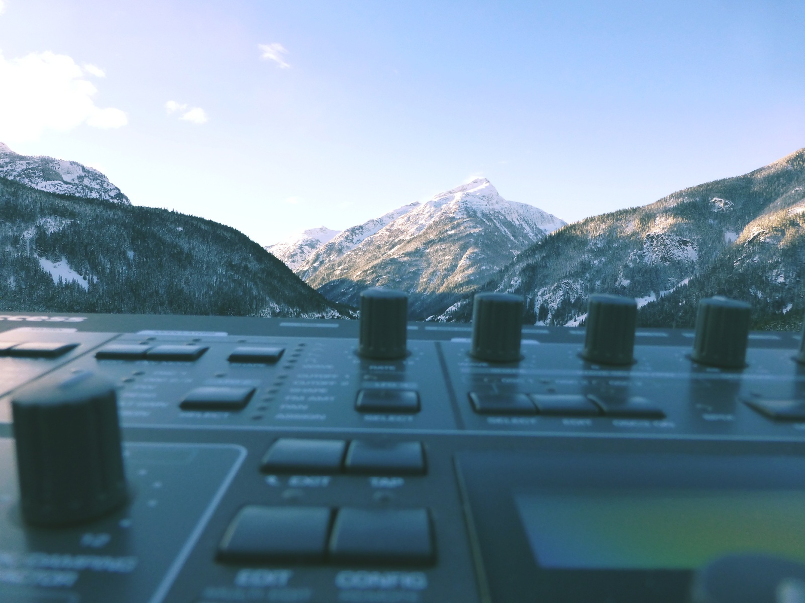 Electronic Synth Setup by dawnchaser featuring Access Virus TI2 Desktop