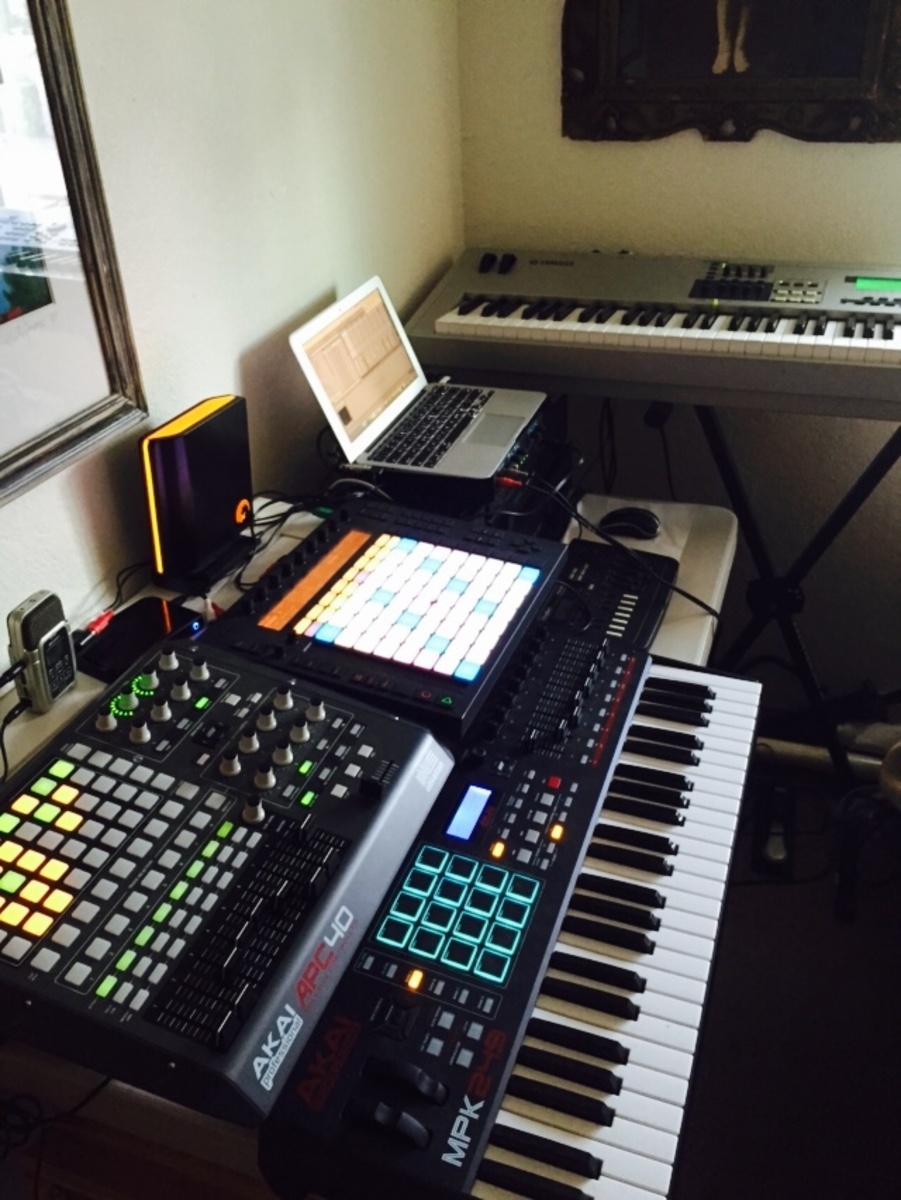 radio9x's music gear photo