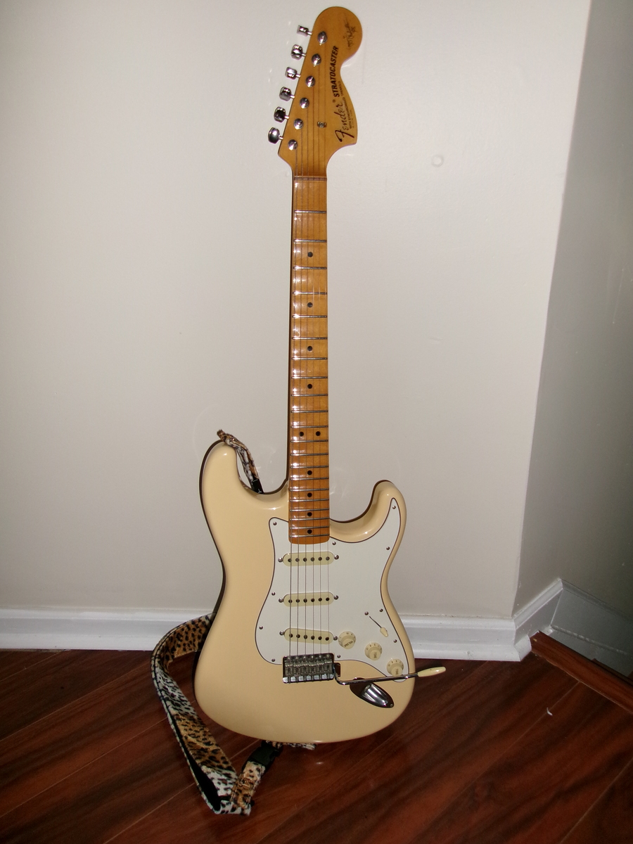 Music Gear Setup by awwim featuring Fender ST-YJM Yngwie Malmsteen Signature Stratocaster Made In Japan