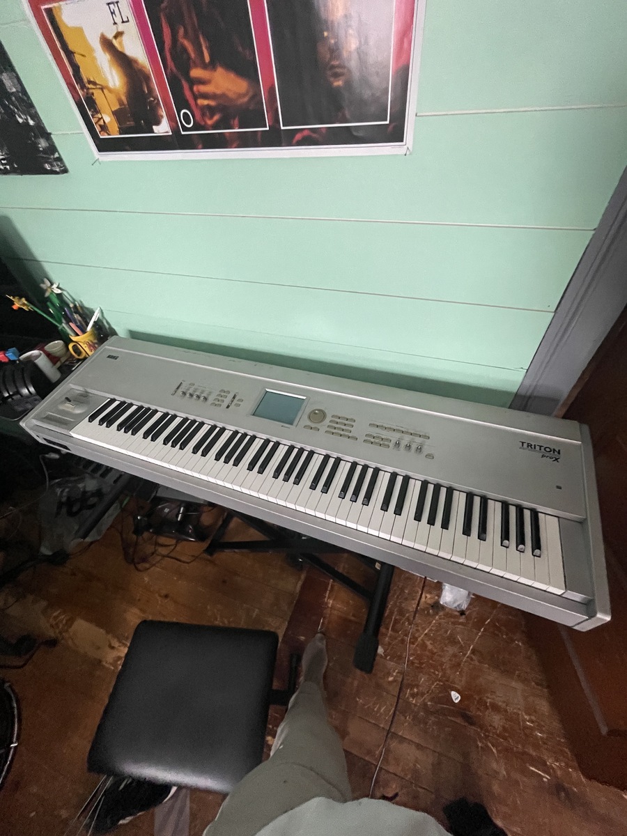 Electronic Synth Setup by xblade119 featuring Korg Triton Pro-X