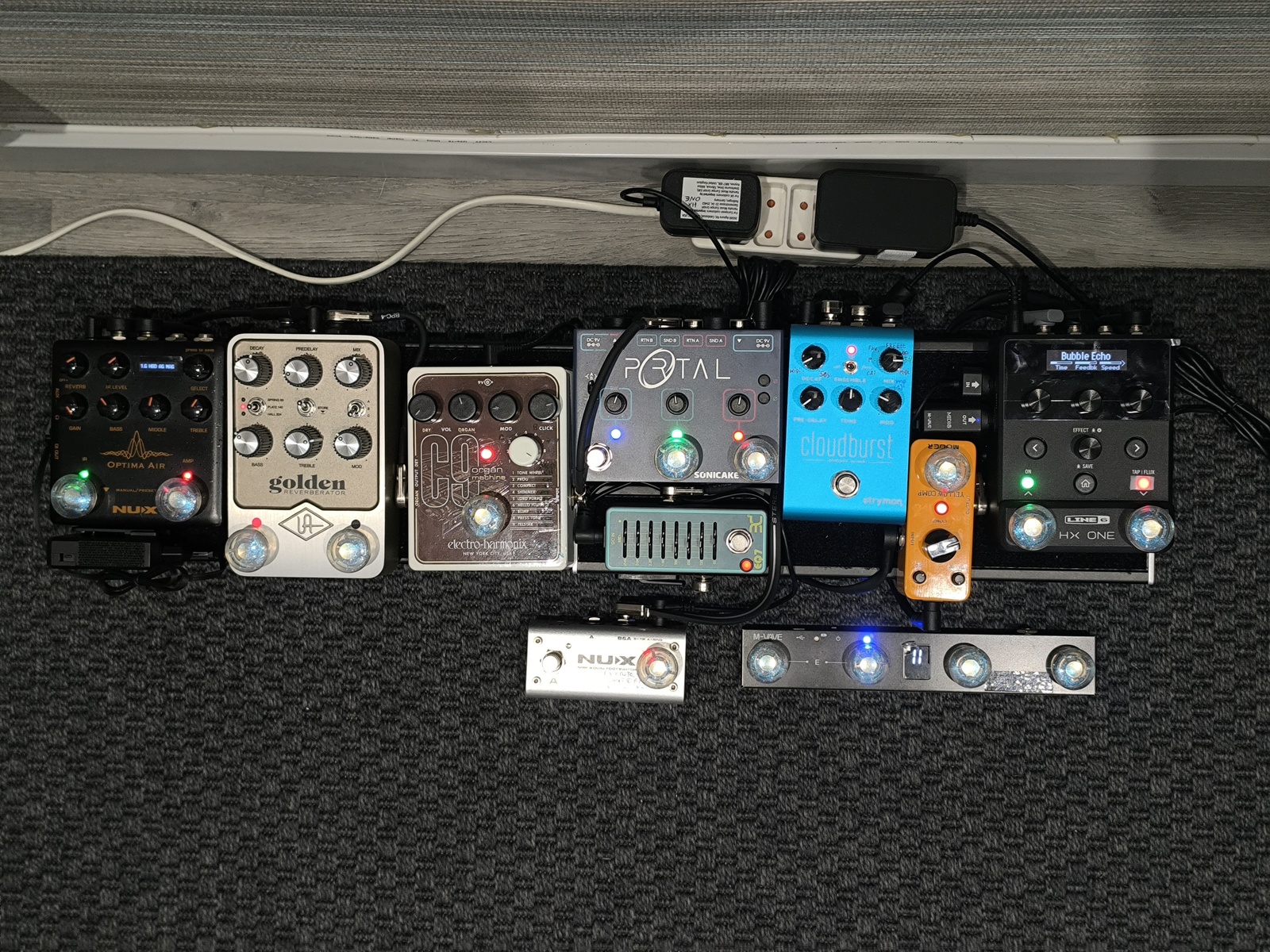 Pedalboard by denny_elias_narciso featuring M-Vave Chocolate Plus, Line 6 HX One, and Mooer Yellow Comp and 5 more pieces of gear