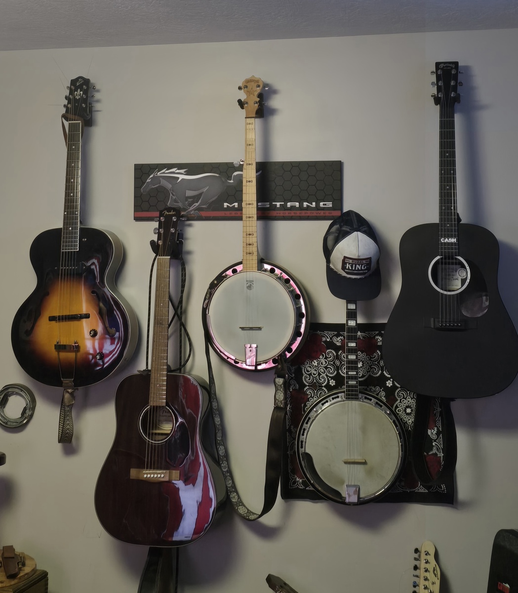 Music Gear Setup by nevin_zemlock featuring The Loar LH-309 Carved Top, Fender CD-60S ALL-MAHOGANY, and Deering Goodtime Two and 1 more piece of gear