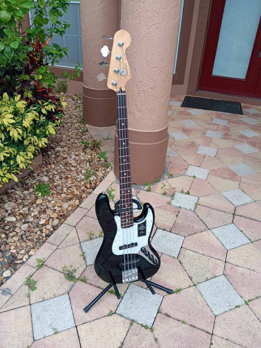 Music Gear Setup by jeremy_crockett featuring Fender Player II Modified Active Jazz Bass