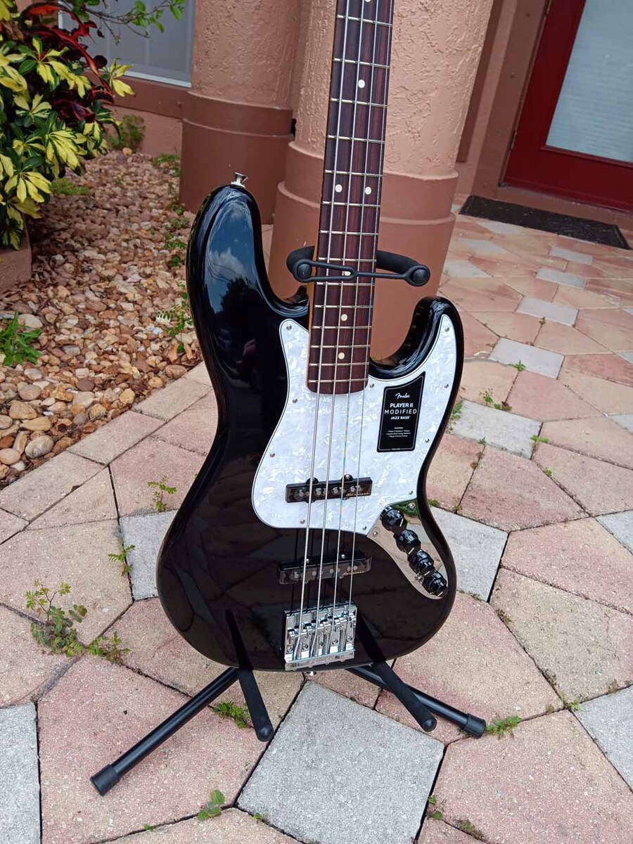 Music Gear Setup by jeremy_crockett featuring Fender Player II Modified Active Jazz Bass