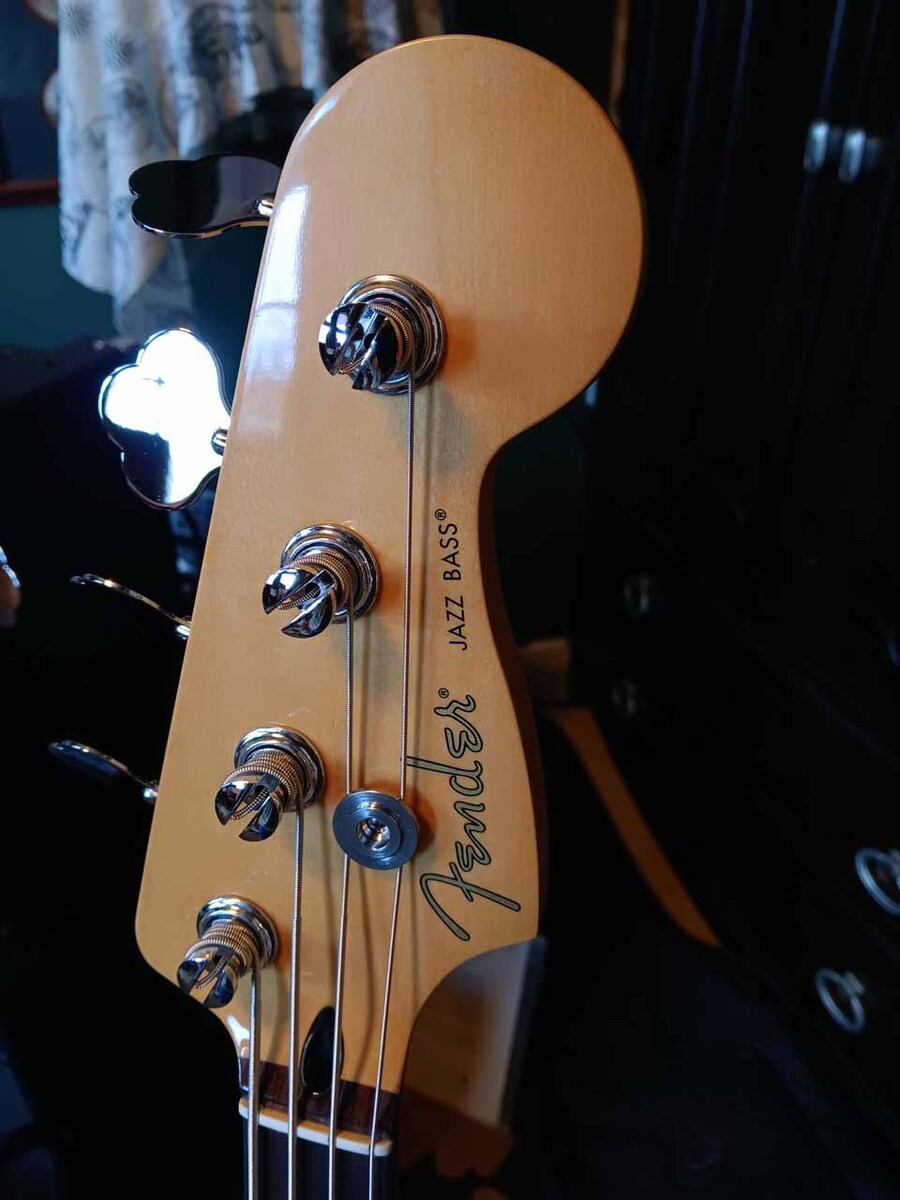 Music Gear Setup by jeremy_crockett featuring Fender Player II Modified Active Jazz Bass