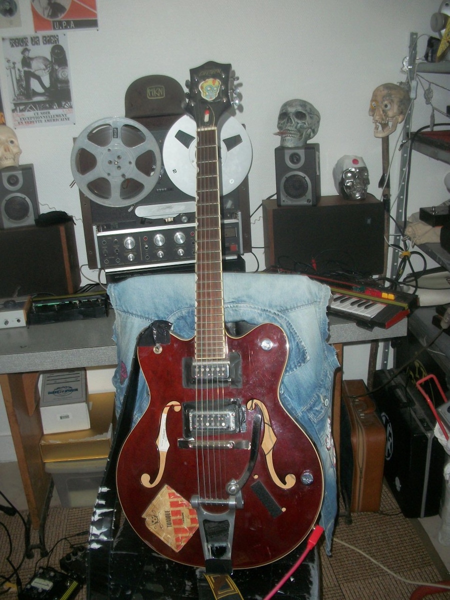 Music Gear Setup by mkn_upa featuring Gretsch 5122 Electromatic