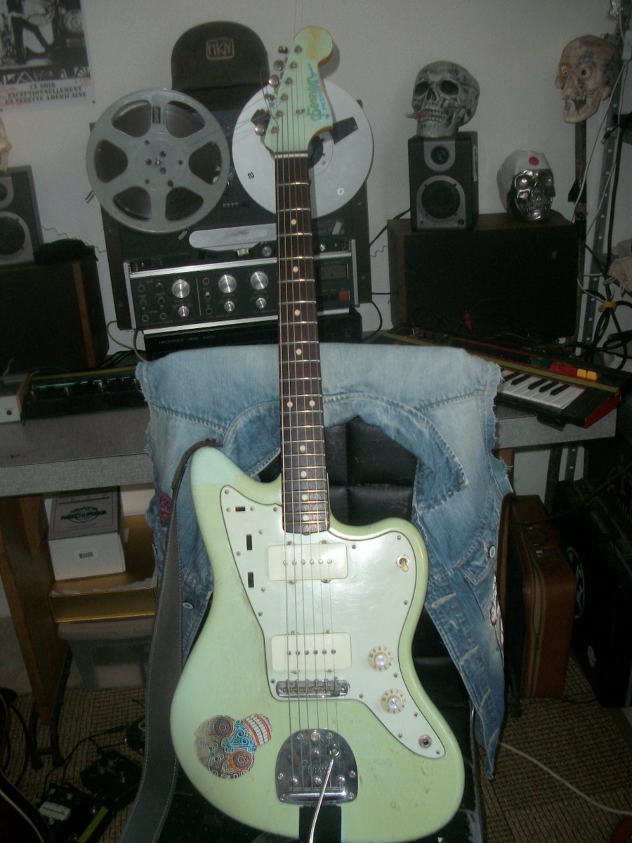 Music Gear Setup by mkn_upa featuring Fender Custom Shop 1964 Closet Classic Jazzmaster Electric Guitar
