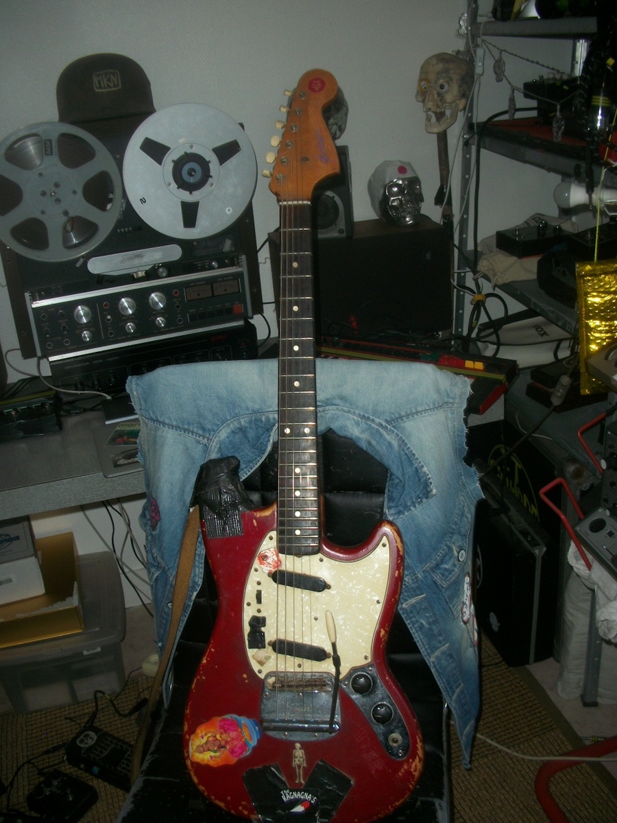 Music Gear Setup by mkn_upa featuring Fender Mustang (1964-1969)