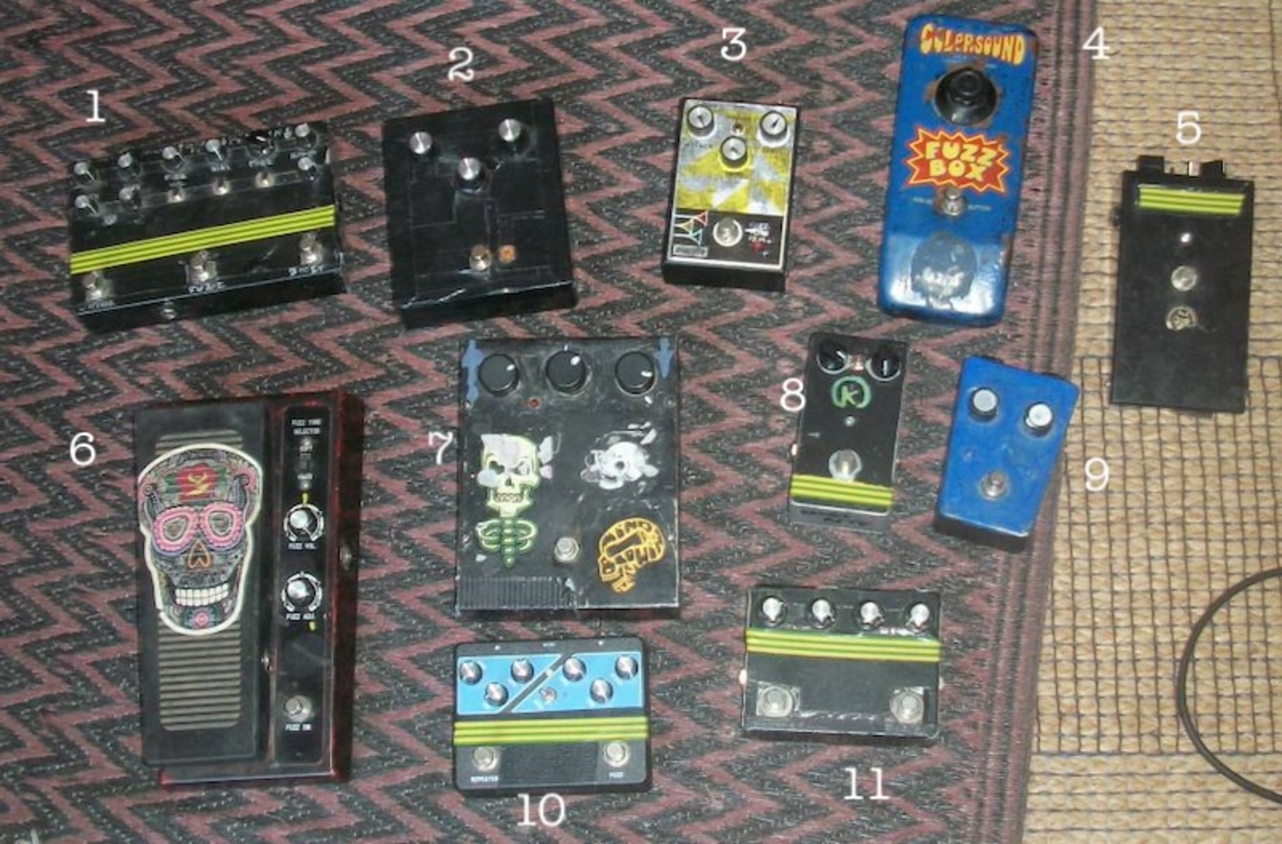 Pedalboard by mkn_upa featuring D*A*M Colorsound One Knob Fuzz, Fredric Effects Classic Super Unpleasant Companion, and Reuss RSH-03 and 4 more pieces of gear