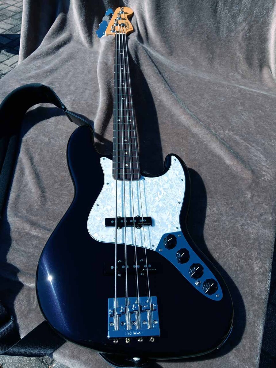Music Gear Setup by jeremy_crockett featuring Fender Player II Modified Active Jazz Bass