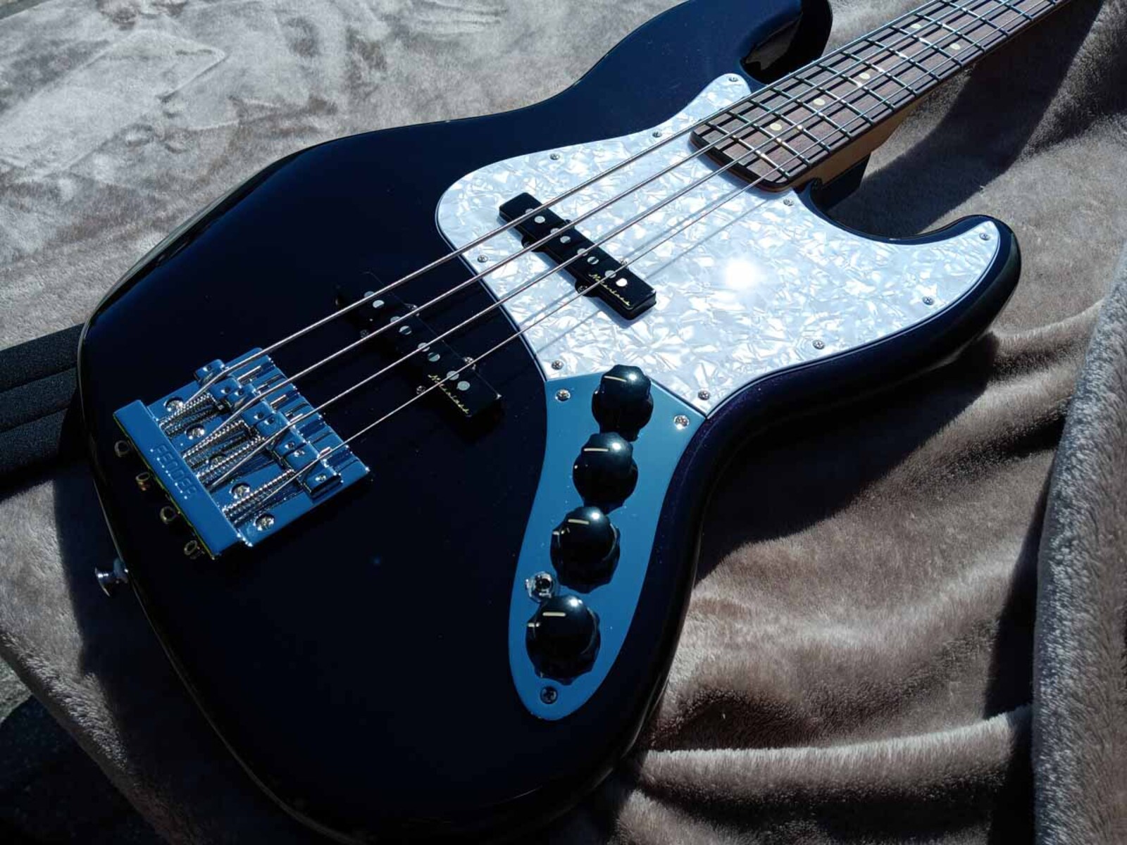 Music Gear Setup by jeremy_crockett featuring Fender Player II Modified Active Jazz Bass