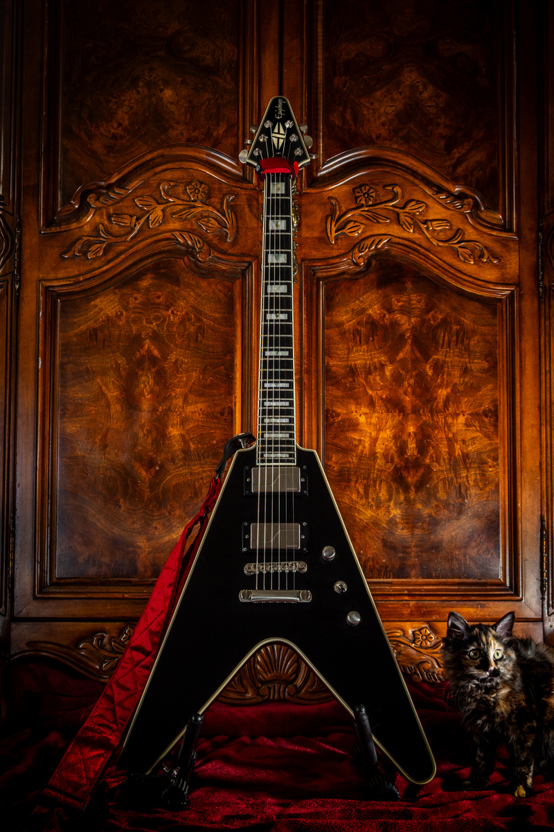 Music Gear Setup by denimdingus featuring Epiphone Flying V Prophecy Electric Guitar