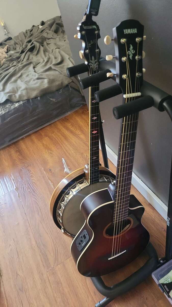 Music Gear Setup by keenanokrane featuring Yamaha APXT2-DRB 3/4 Acoustic/Electric Cutaway Guitar Dark Red Sunburst