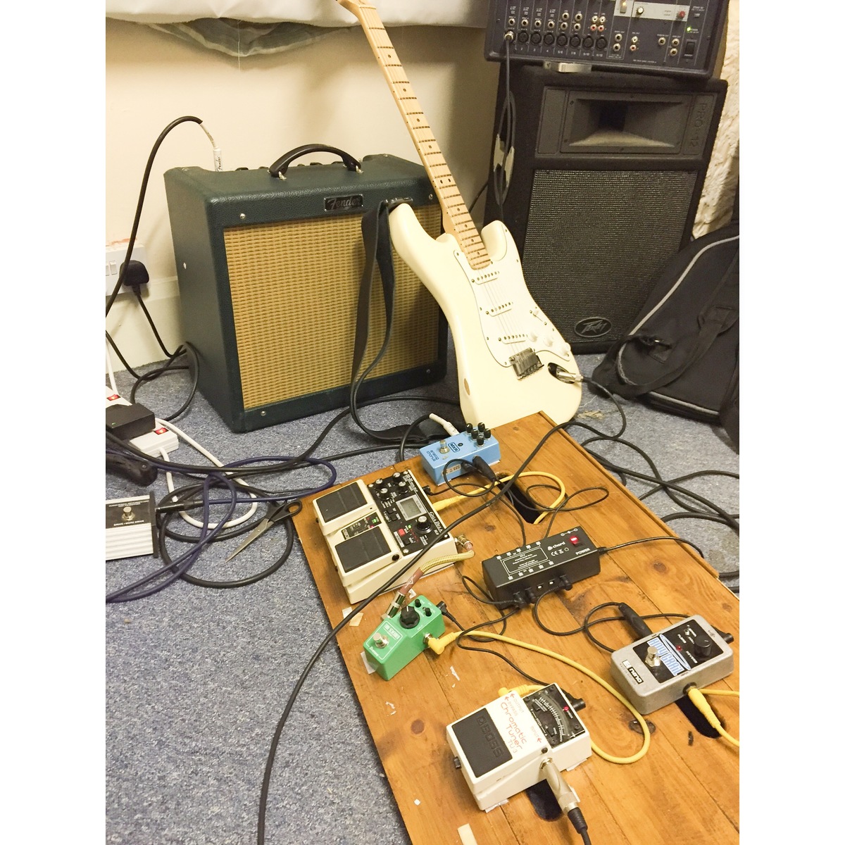 tom_byrom's music gear photo