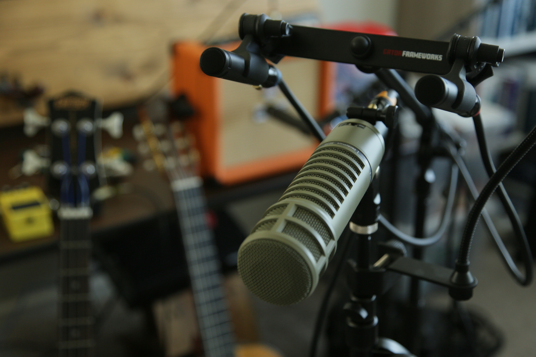 Electronic Studio Setup by msh3005_records featuring Electro-Voice RE20 and Rode M5 MP